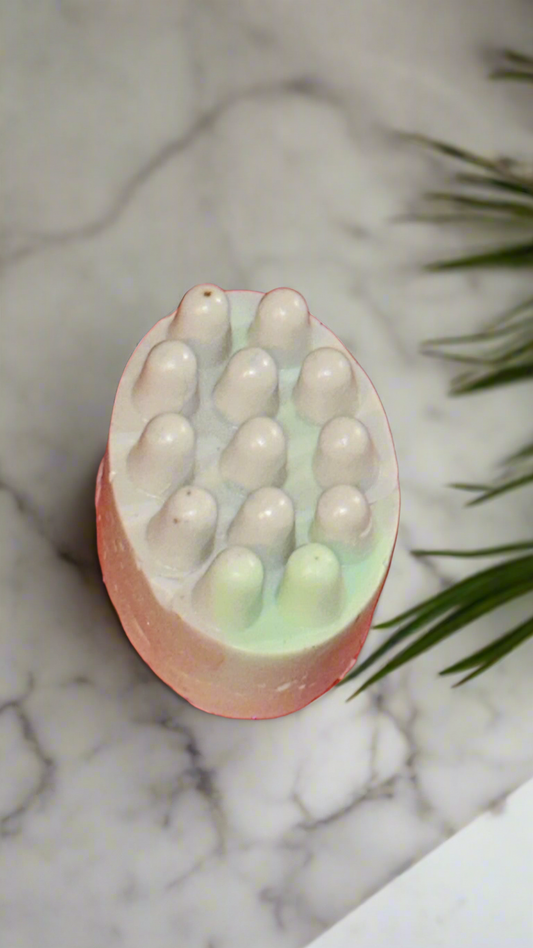 Pine and leather shampoo bar